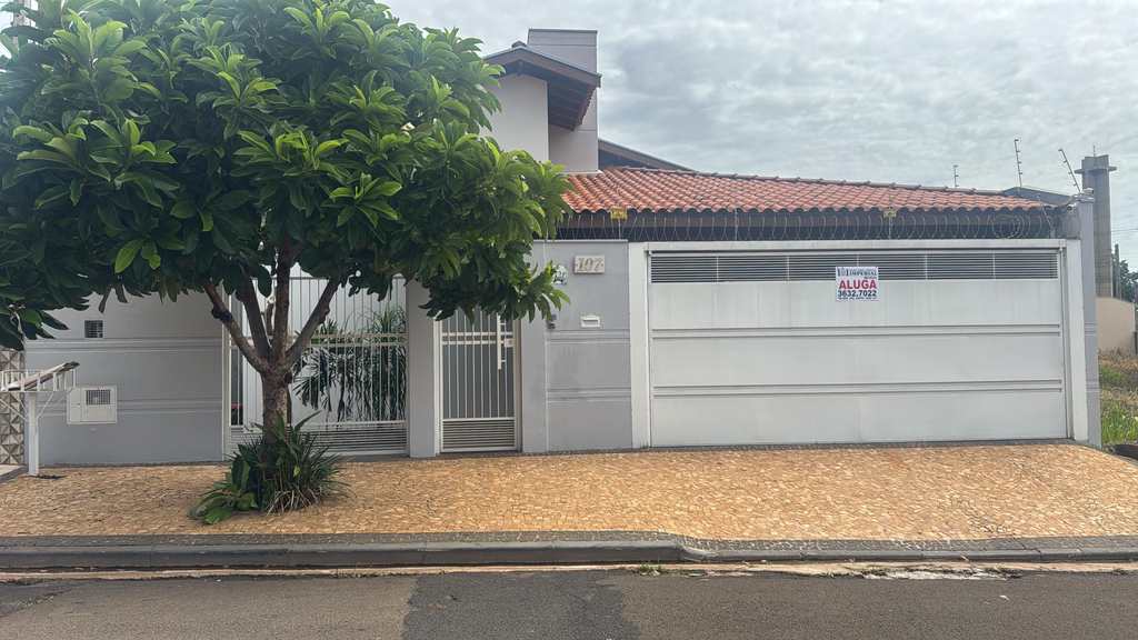 Casa em Jales, no bairro Jardim Monterey