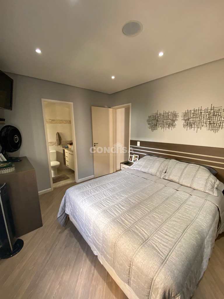 Apartamento em Barueri, no bairro Jardim Tupanci