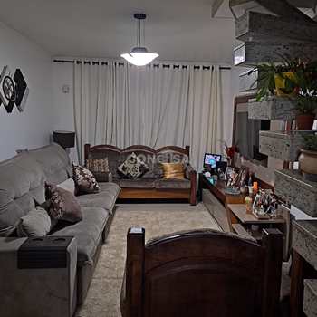 Sobrado em São Paulo, bairro Jardim das Camélias (Zona Sul)