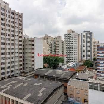Kitnet em São Paulo, bairro Santa Cecília