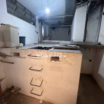 Prédio Comercial em São Paulo, bairro Santa Cecília