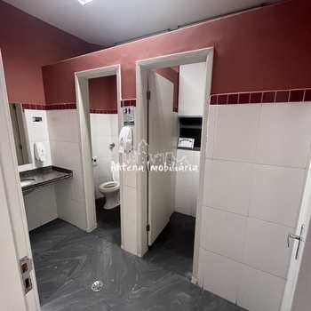 Prédio Comercial em São Paulo, bairro Santa Cecília