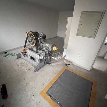 Prédio Comercial em São Paulo, bairro Santa Cecília