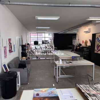 Prédio Comercial em São Paulo, bairro Santa Cecília