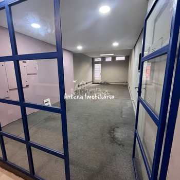 Prédio Comercial em São Paulo, bairro Santa Cecília