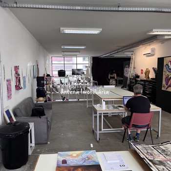 Prédio Comercial em São Paulo, bairro Santa Cecília