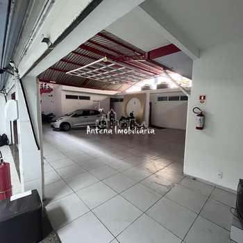 Prédio Comercial em São Paulo, bairro Santa Cecília