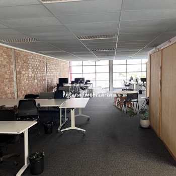 Prédio Comercial em São Paulo, bairro Santa Cecília