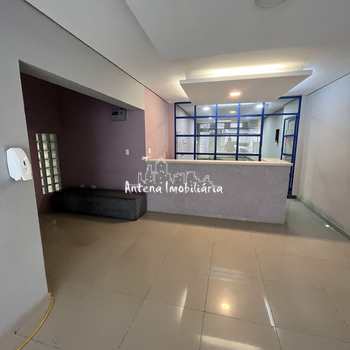 Prédio Comercial em São Paulo, bairro Santa Cecília