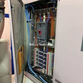 Prédio Comercial em São Paulo, bairro Santa Cecília