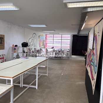 Prédio Comercial em São Paulo, bairro Santa Cecília