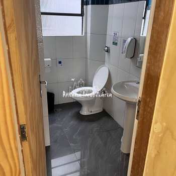 Prédio Comercial em São Paulo, bairro Santa Cecília