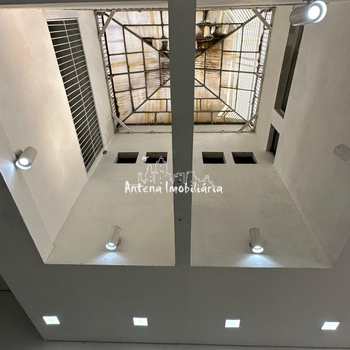 Prédio Comercial em São Paulo, bairro Santa Cecília