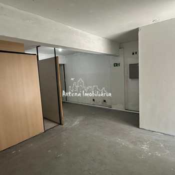 Prédio Comercial em São Paulo, bairro Santa Cecília