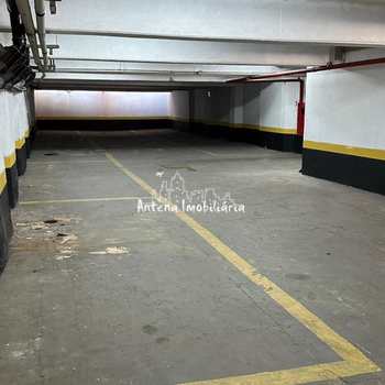 Prédio Comercial em São Paulo, bairro Santa Cecília