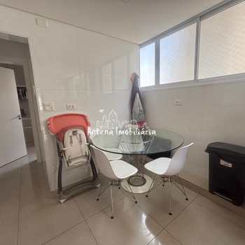 Apartamento em São Paulo, bairro Santa Cecília