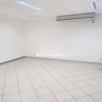 Prédio Comercial em São Paulo, bairro Santa Cecília