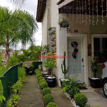 Casa de Condomínio em Ferraz de Vasconcelos, bairro Jardim São Miguel