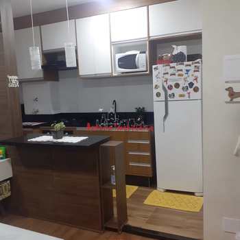 Apartamento em Ferraz de Vasconcelos, bairro Jardim Rodrigues Alves