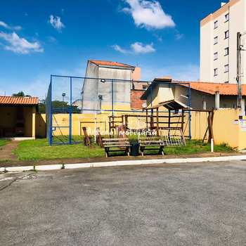 Casa de Condomínio em Ferraz de Vasconcelos, bairro Jardim Temporim