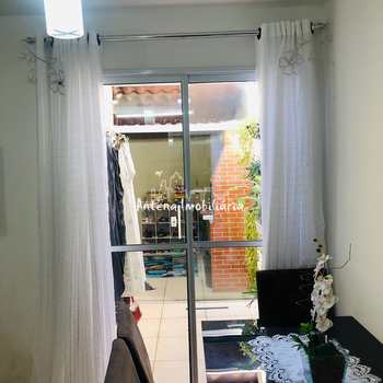 Casa de Condomínio em Ferraz de Vasconcelos, bairro Jardim Temporim