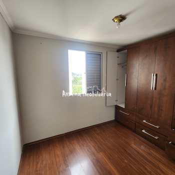 Apartamento em Ferraz de Vasconcelos, bairro Ferraz de Vasconcelos