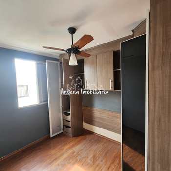Apartamento em Ferraz de Vasconcelos, bairro Ferraz de Vasconcelos