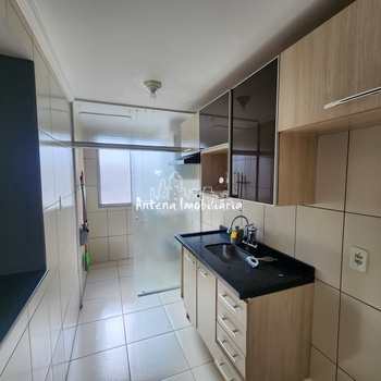 Apartamento em Ferraz de Vasconcelos, bairro Ferraz de Vasconcelos