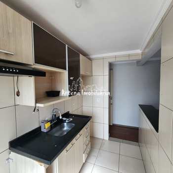 Apartamento em Ferraz de Vasconcelos, bairro Ferraz de Vasconcelos