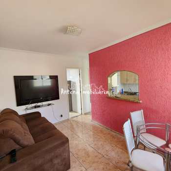 Apartamento em Ferraz de Vasconcelos, bairro Parque São Francisco