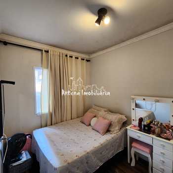 Apartamento em Ferraz de Vasconcelos, bairro Jardim Rodrigues Alves