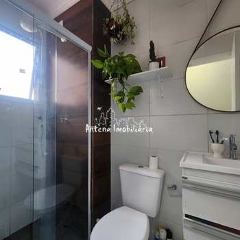 Apartamento em Ferraz de Vasconcelos, bairro Jardim Rodrigues Alves