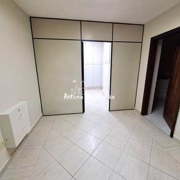 Conjunto Comercial em São Paulo, bairro Anhangabaú