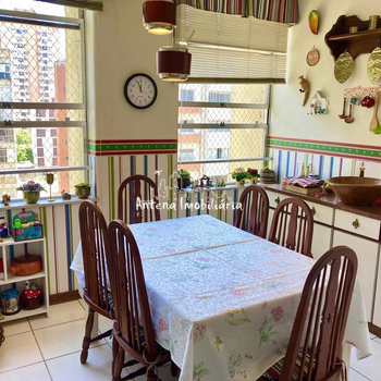 Apartamento em São Paulo, bairro Higienópolis