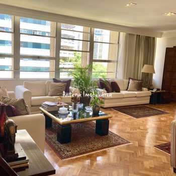 Apartamento em São Paulo, bairro Higienópolis