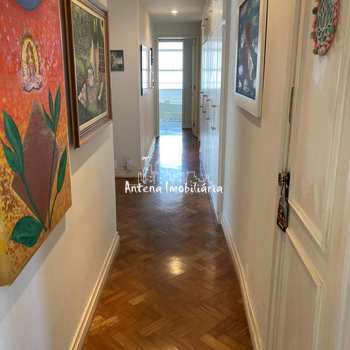 Apartamento em São Paulo, bairro Higienópolis