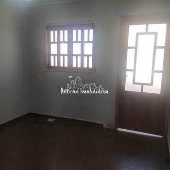 Casa de Condomínio em Ferraz de Vasconcelos, bairro Parque Dourado