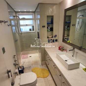 Apartamento em São Paulo, bairro Santa Cecília