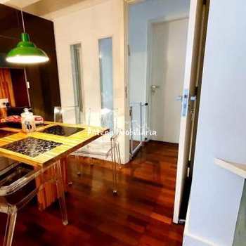 Apartamento em São Paulo, bairro Santa Cecília