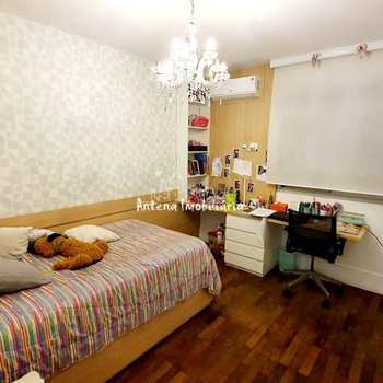 Apartamento em São Paulo, bairro Santa Cecília