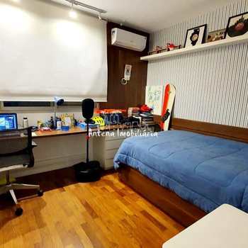 Apartamento em São Paulo, bairro Santa Cecília