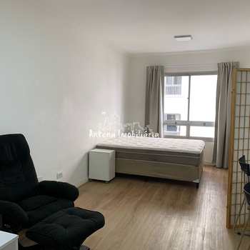 Kitnet em São Paulo, bairro Santa Cecília