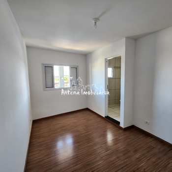 Apartamento em Ferraz de Vasconcelos, bairro Jardim Angelina