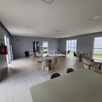 Apartamento em Ferraz de Vasconcelos, bairro Tanquinho