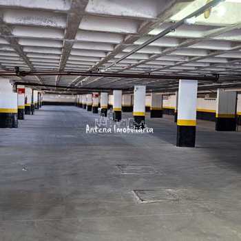 Apartamento em Ferraz de Vasconcelos, bairro Tanquinho