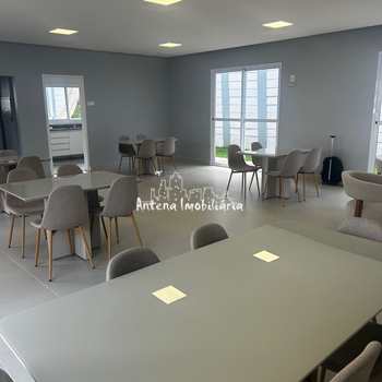 Apartamento em Ferraz de Vasconcelos, bairro Tanquinho
