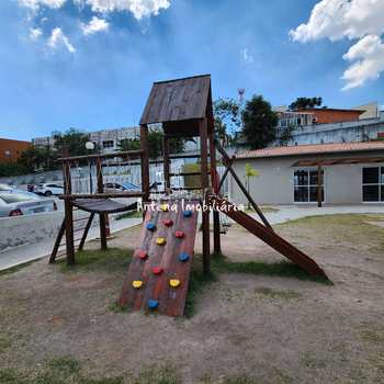 Apartamento em Ferraz de Vasconcelos, bairro Tanquinho
