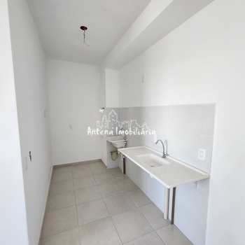 Apartamento em Ferraz de Vasconcelos, bairro Vila São Paulo