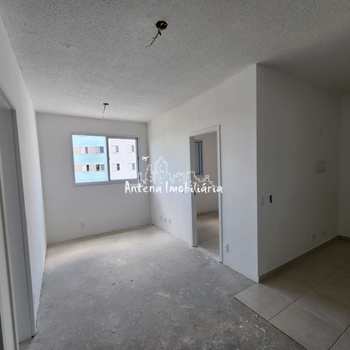 Apartamento em Ferraz de Vasconcelos, bairro Vila São Paulo
