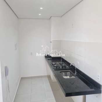 Apartamento em Ferraz de Vasconcelos, bairro Vila São Paulo